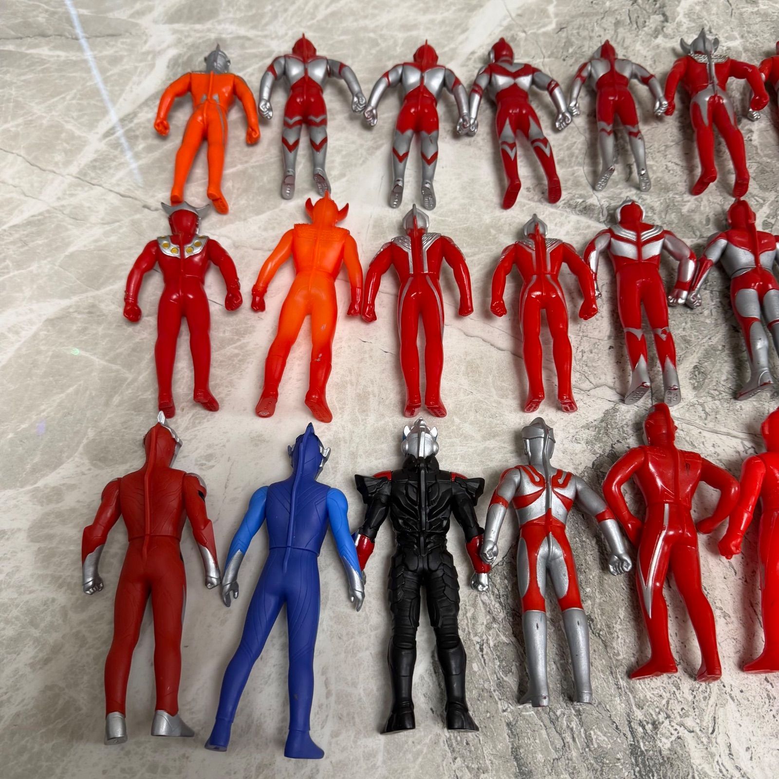 ウルトラマン ソフビ まとめ 25体 - メルカリ
