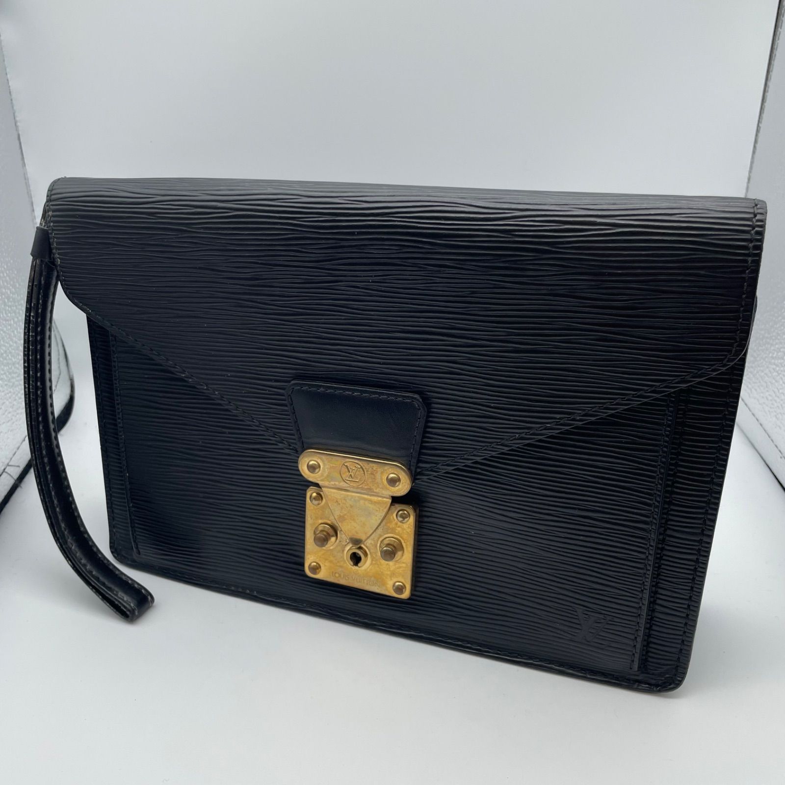 □LOUIS VUITTON【ルイヴィトン】ｴﾋﾟ ｸﾗｯﾁﾊﾞｯｸ ｾﾘｴﾄﾞﾗｺﾞﾝﾇ A26-2455