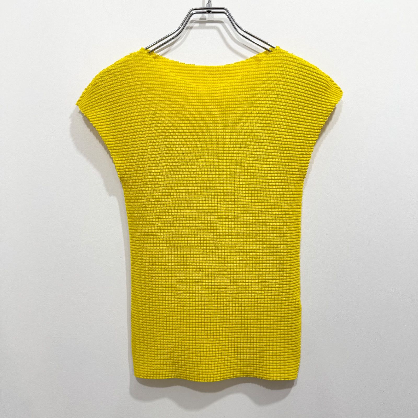 me ISSEY MIYAKE ミー イッセイミヤケ 半袖Tシャツ ノースリーブ