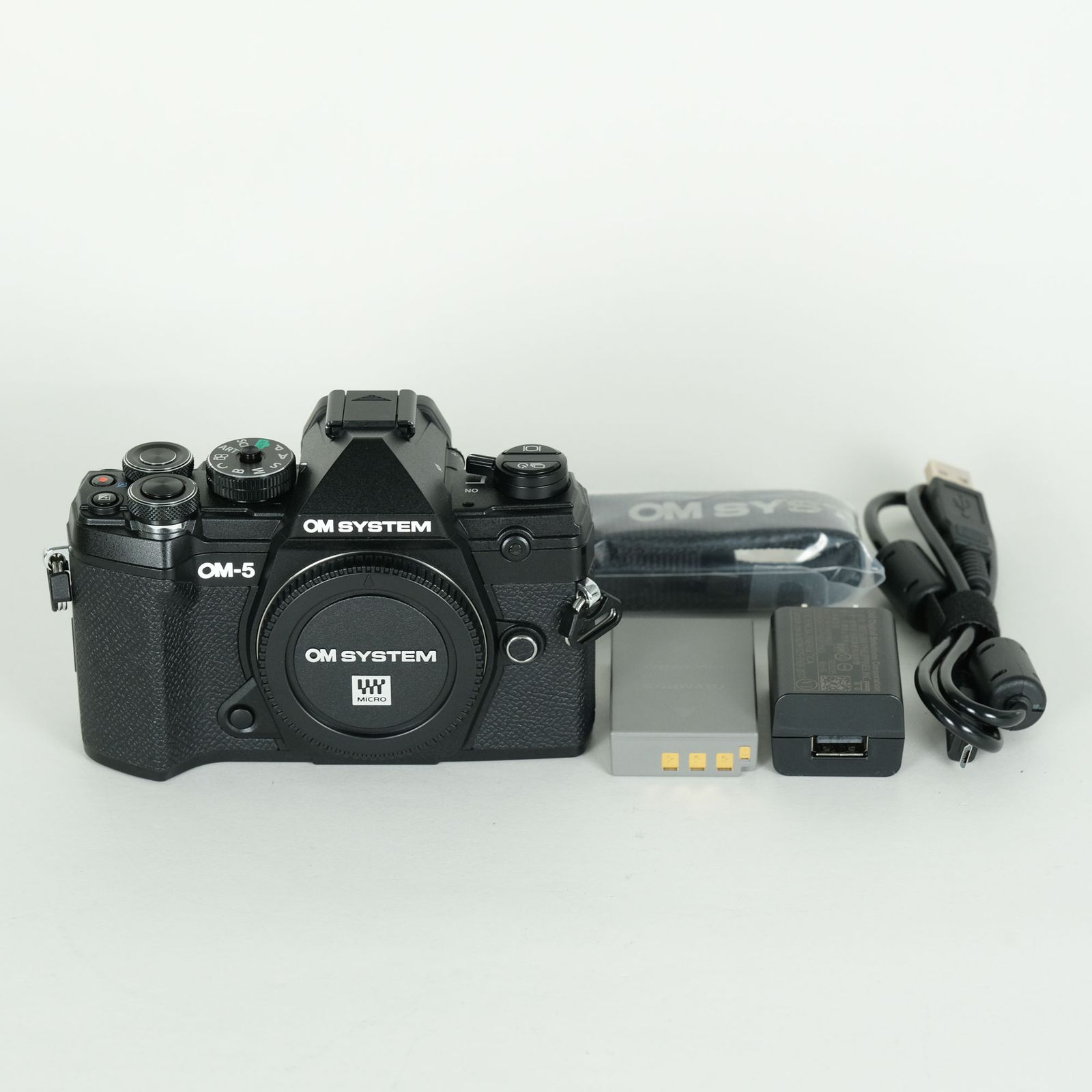 [美品 | シャッター数3,000回] OM SYSTEM OM-5 [ボディ ブラック] | マイクロフォーサーズマウント