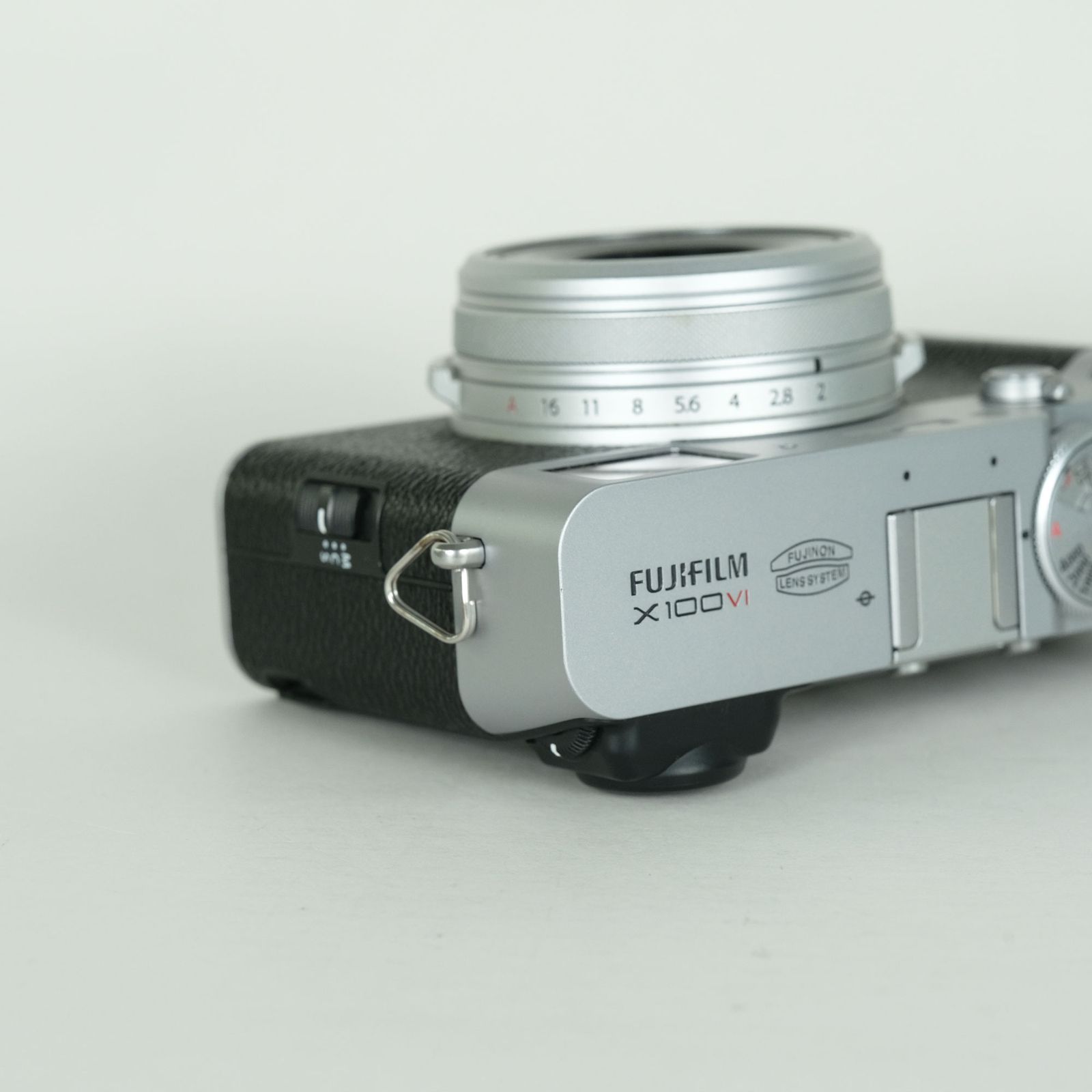 美品 | シャッター数6,700回] FUJIFILM X100VI [シルバー