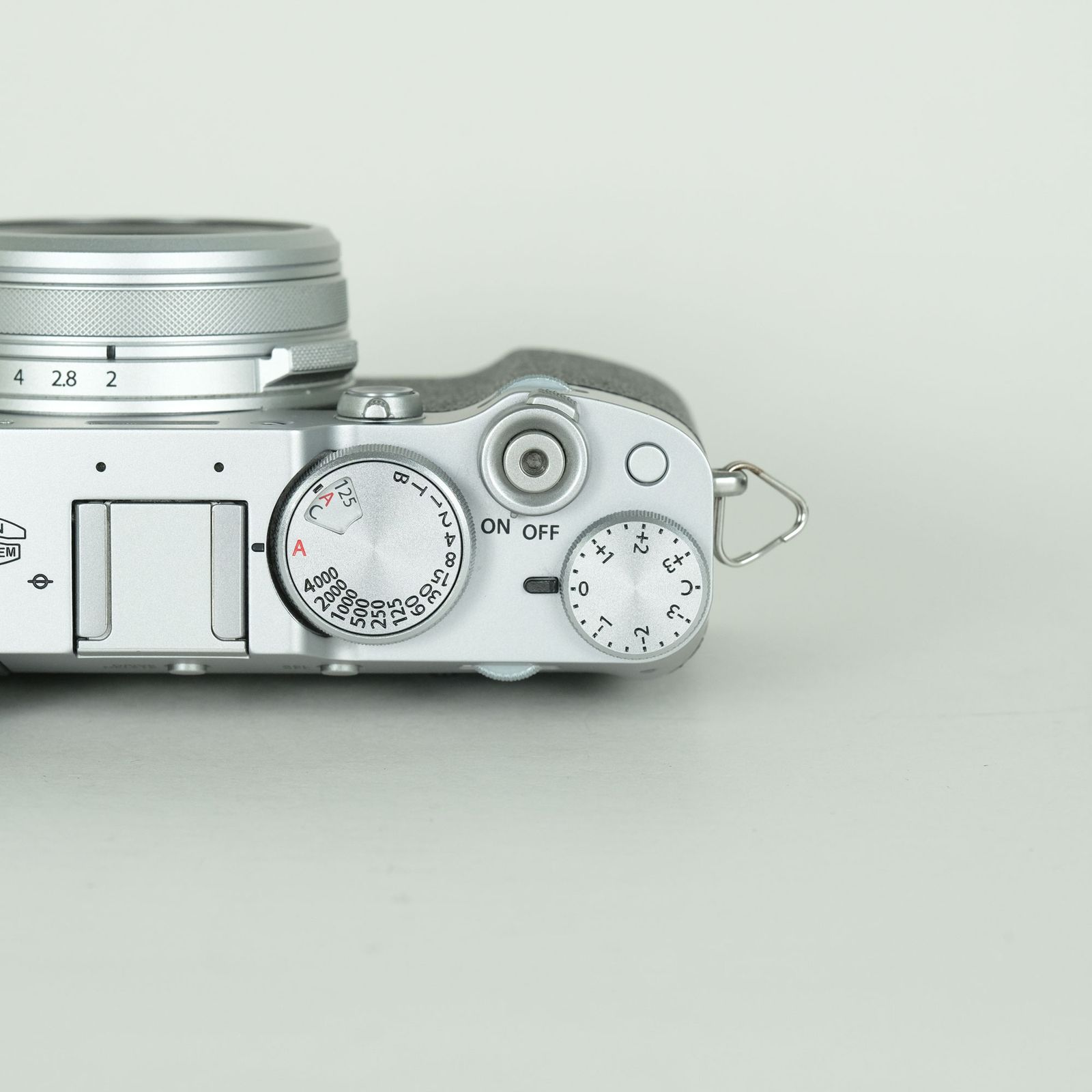 美品 | シャッター数6,700回] FUJIFILM X100VI [シルバー