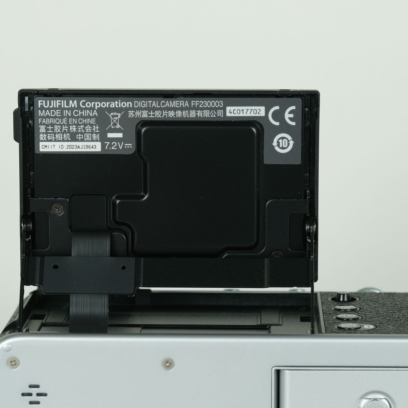 美品 | シャッター数6,700回] FUJIFILM X100VI [シルバー