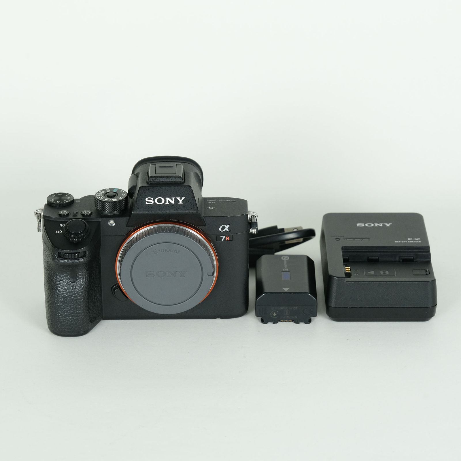 良品 | シャッター数124,846回] SONY α7R III（ILCE-7RM3） | SONY E