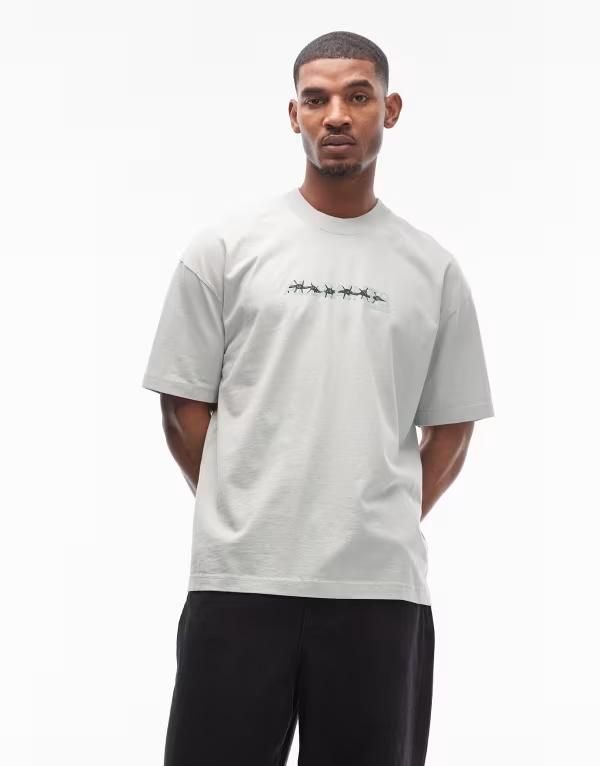 オールセインツ メンズ トップス Tシャツ グラフィック AllSaints Deterent graphic Tshirt in light Frost green グリーン