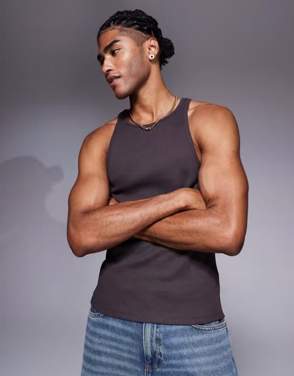 エイソス メンズ トップス ベスト リブニット ニット ASOS DESIGN super heavyweight muscle fit rib knit tank top Seal brown ブラ