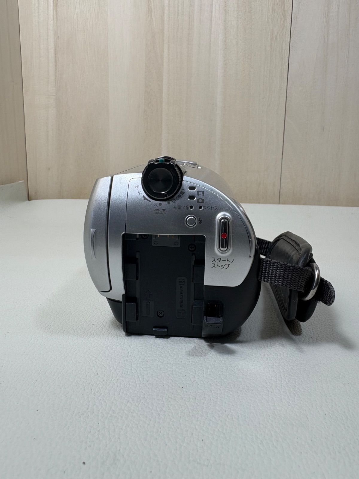美品 SONY ハンディカム DCR-SR300【やや難有り】 - メルカリ