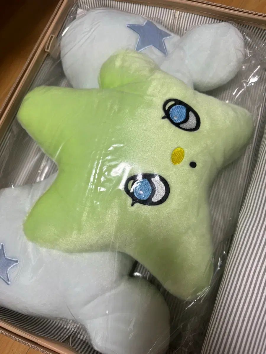 (未開封) エヌシーティー WIND AND WISH 結-YOU- CHUU クッション