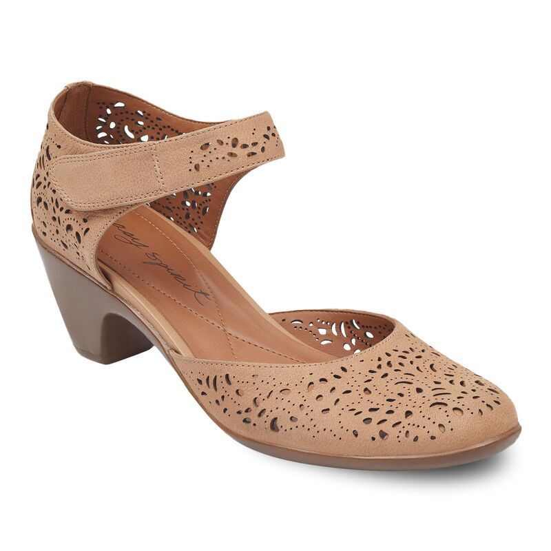 イージースピリット レディース シューズ パンプス レザー Easy Spirit Cindie Womens Perforated Leather Pumps Natural