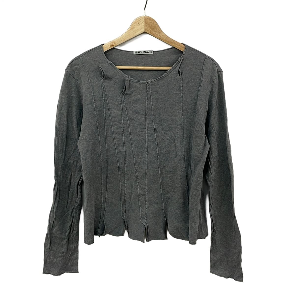 ISSEYMIYAKE(イッセイミヤケ) 長袖カットソー サイズ3 L レディース - グレー クルーネック 12,638円