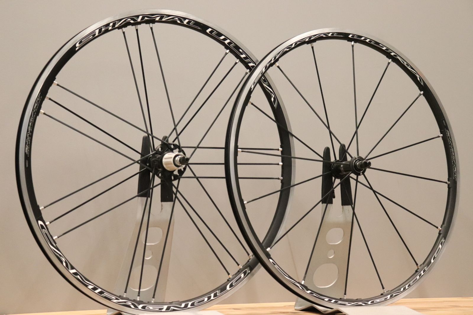 カンパニョーロ シャマルウルトラ 前後ペア 17C シマノ11S カンパニョーロ CAMPAGNOLO シャマルウルトラ SHAMAL ULTRA 2-WAY FIT