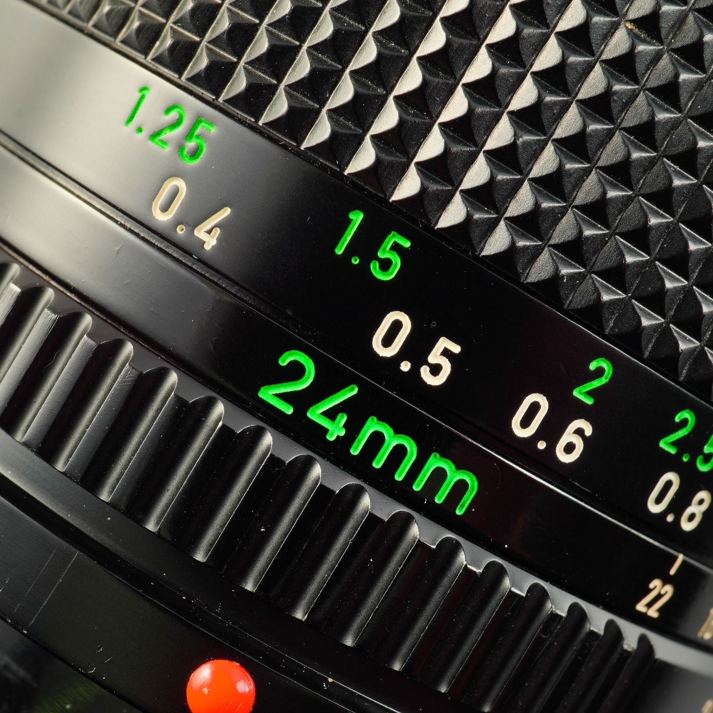 ジャンク】 Canon キヤノン NEW FD NFD 24mm F/2 単焦点レンズ - メルカリ