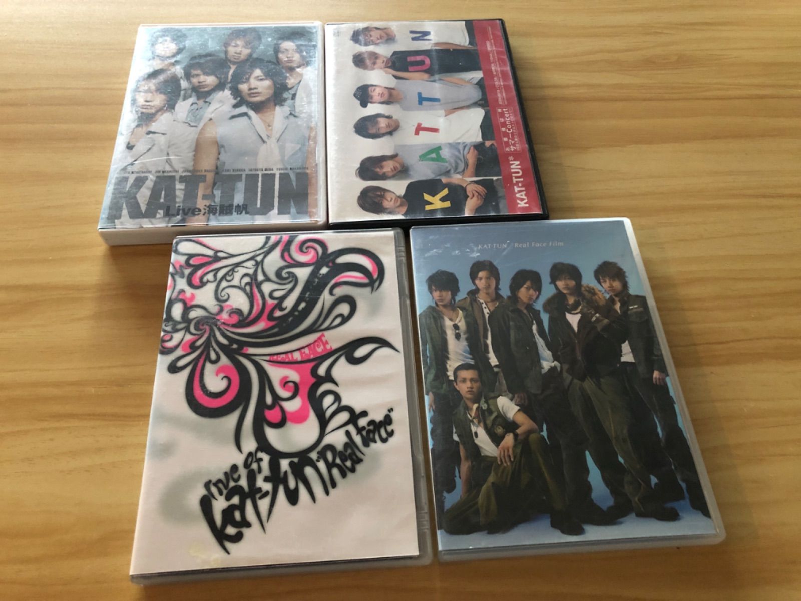 中古] [DVD] KAT-TUN 4枚セット／「Live 海賊帆〈2枚組〉」& 「お客様
