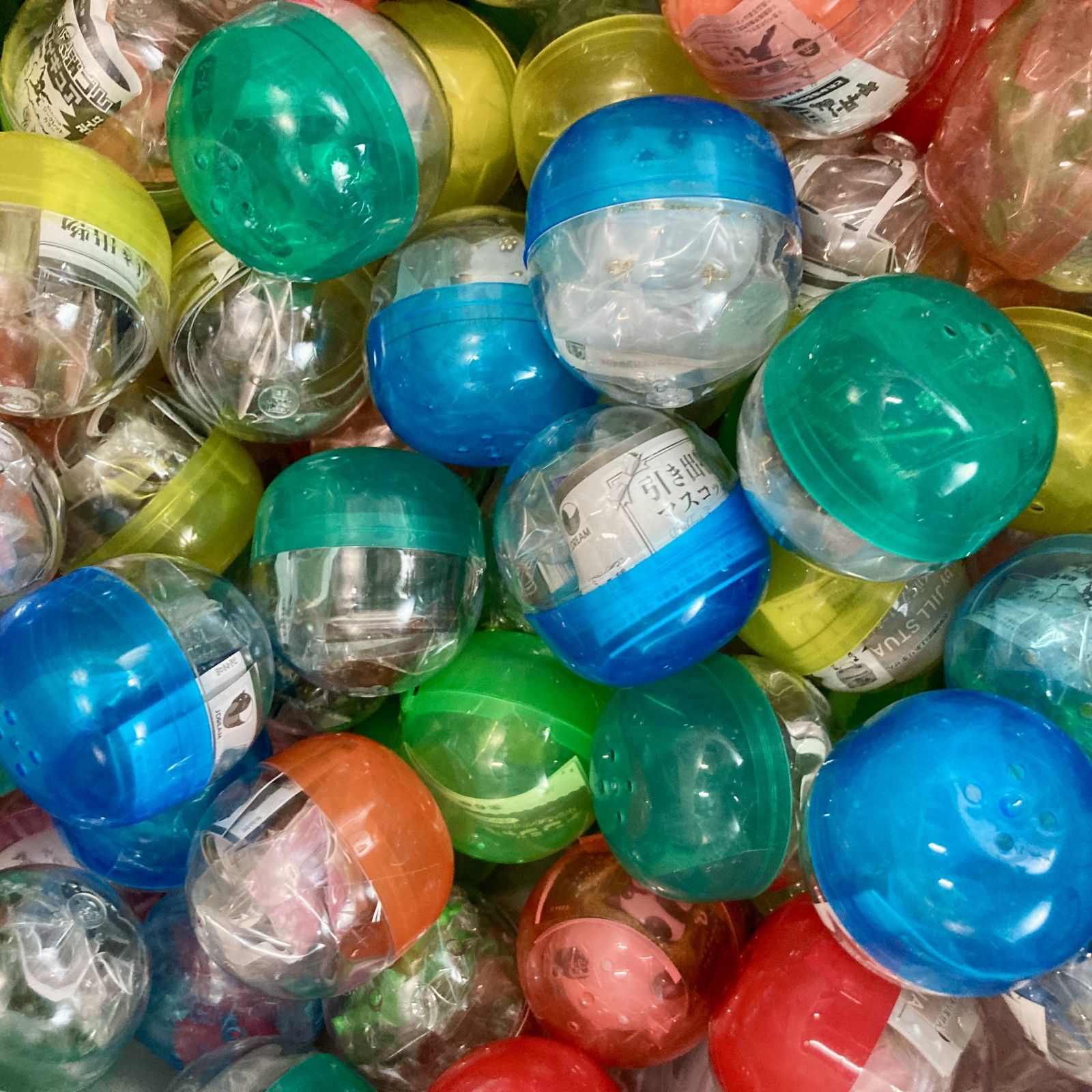 ★ カプセルトイ ガチャガチャ ガシャポン 色々 MIX 大量 約300点 まとめ商品 Qposket ジャンボ消しゴム 多少含む その他多数 卸 現状品