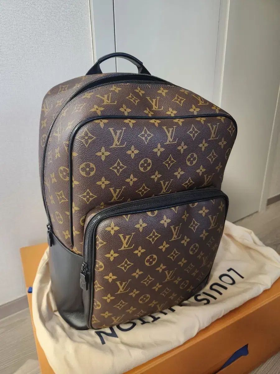 Louis Vuitton ルイヴィトン モノグラム カーフスキン 딘 バックパック M45335 出品