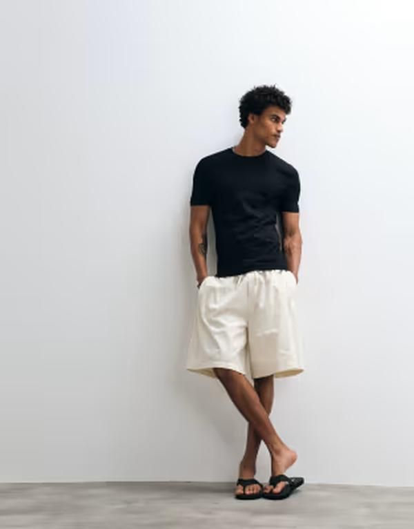 ウィークデイ メンズ ボトムス ハーフパンツ・ショーツ ショートパンツ リネン Weekday oversized linen blend shorts Beige ベージュ