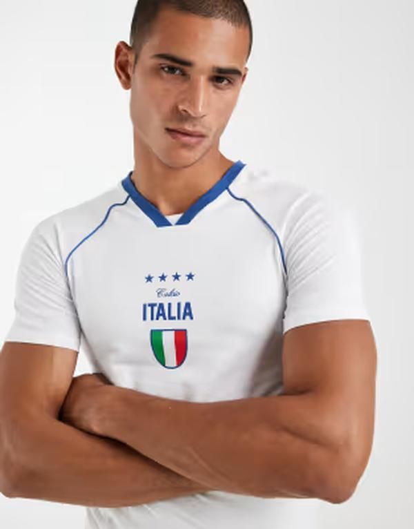 エイソス メンズ トップス Tシャツ グラフィック ASOS DESIGN muscle fitshirt with Italia graphic WHITE ホワイト