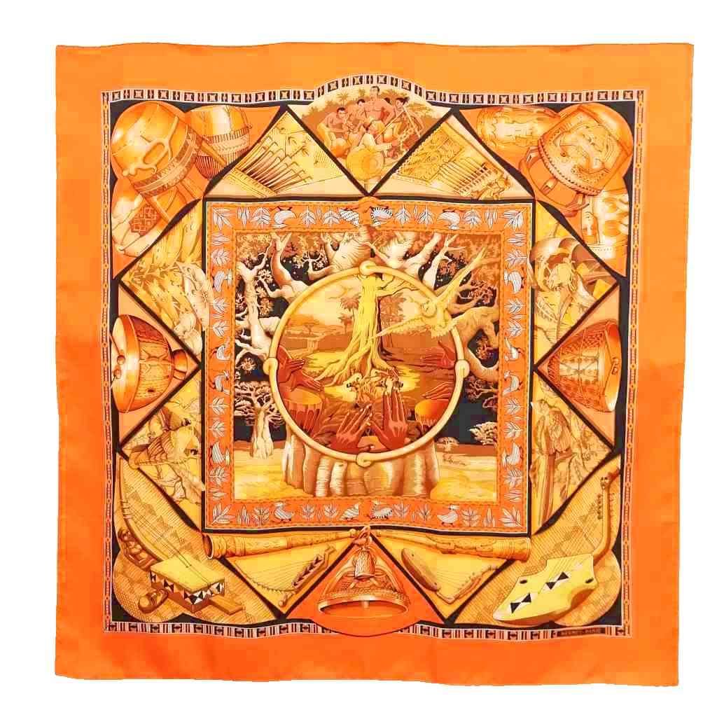 エルメス HERMES Au son du Tam tam タムタムの音に合わせて カレ90 大判 スカーフ オレンジ