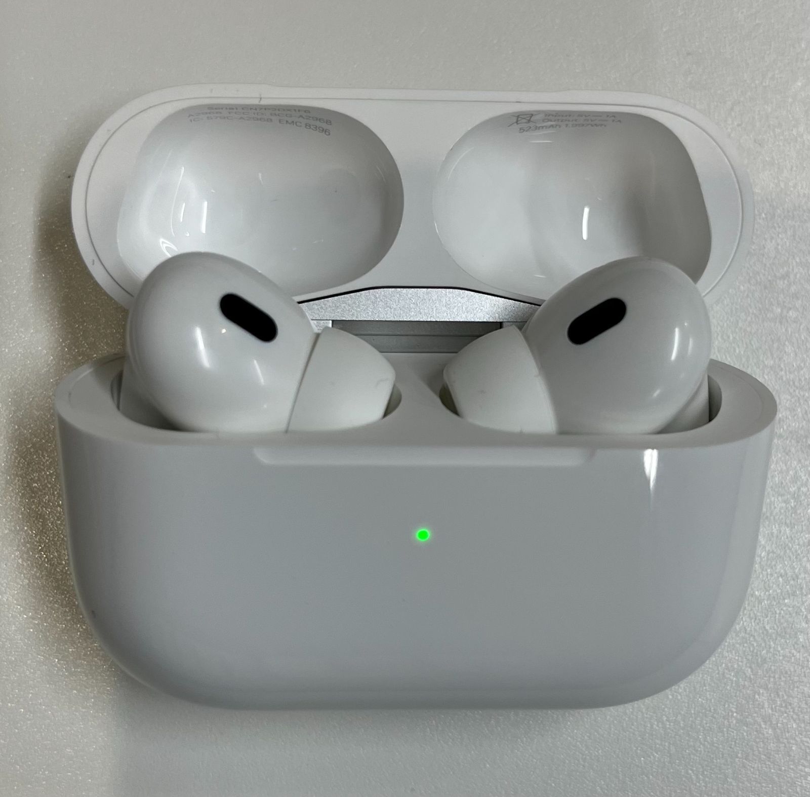 美品 保証未開始Apple AirPods Pro 第2世代 MTJV3J/A USB-Cコネクタ