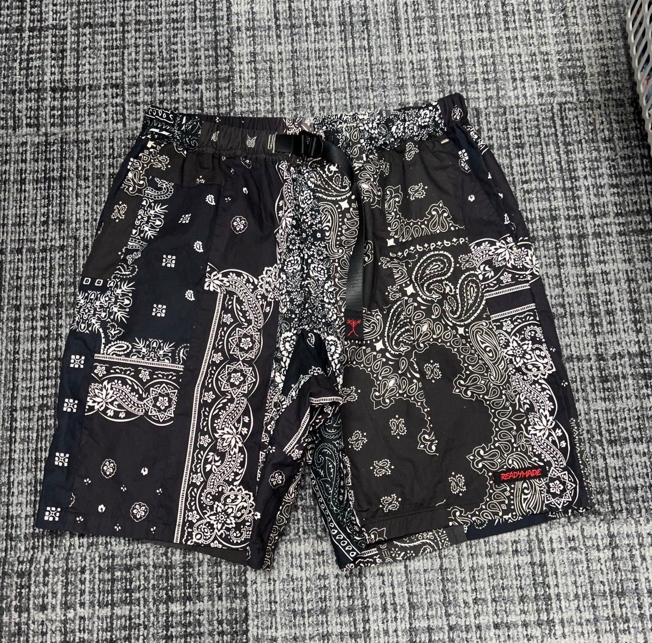 READYMADE EASY SHORTS バンダナ柄 ショートパンツ ブラック