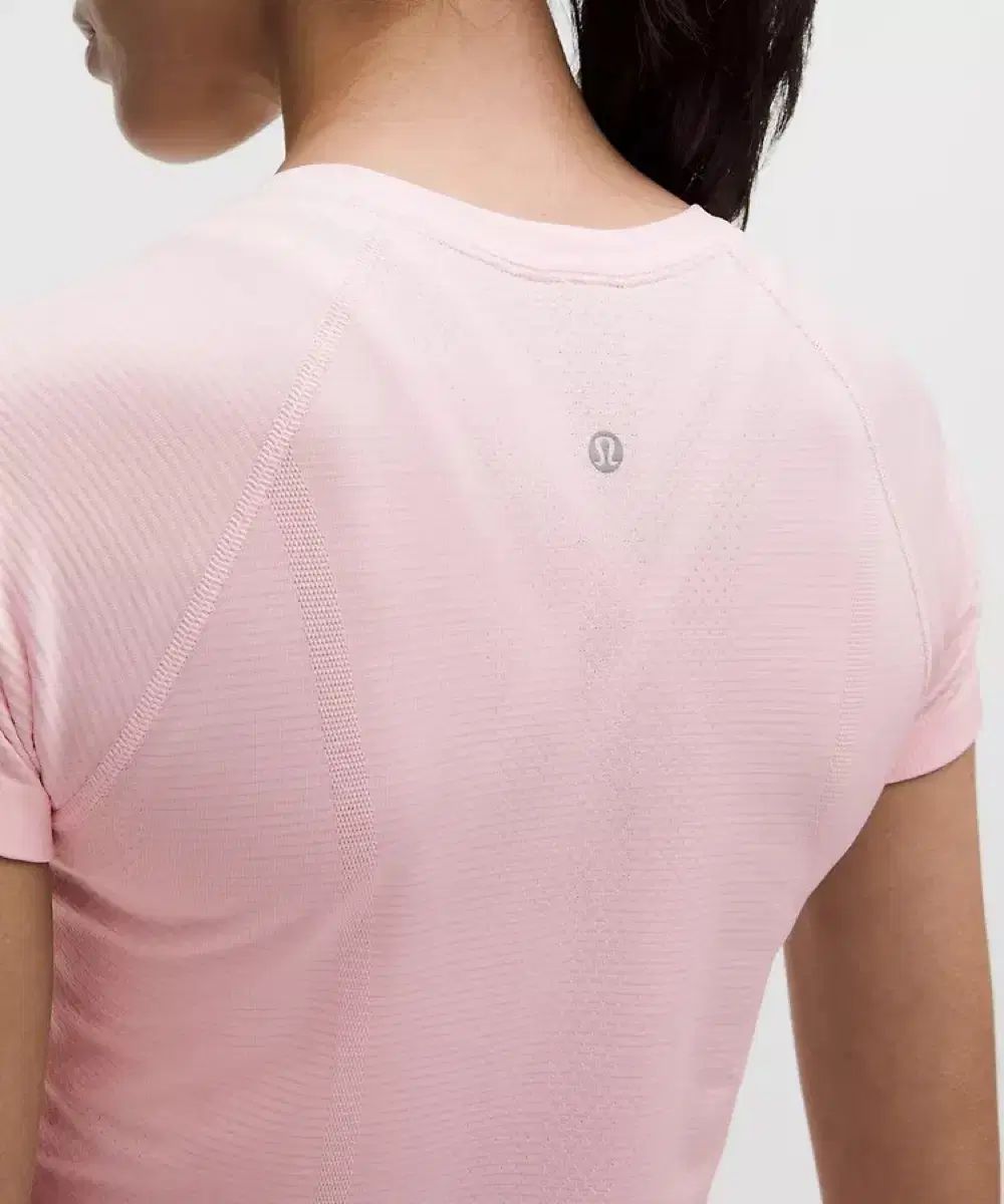新品 送料無料) lululemon Swiftly Tech Short Sleeve