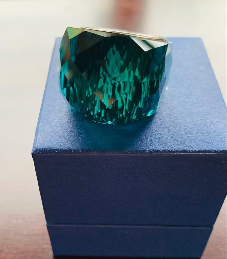 スワロフスキー Swarovski ニルヴァーナ グリーン 58号リング