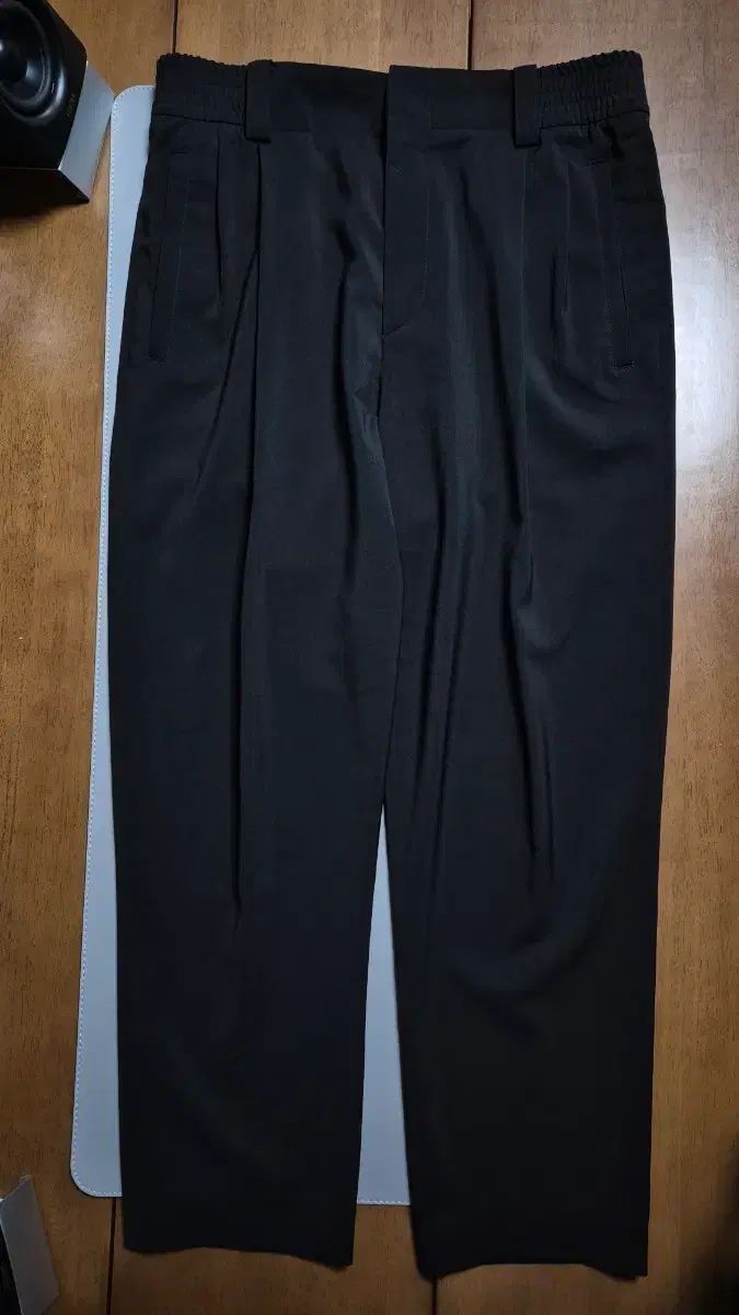 SYSTEM homme 夏 サイドベンディング スラックス パンツ 82 ブラック