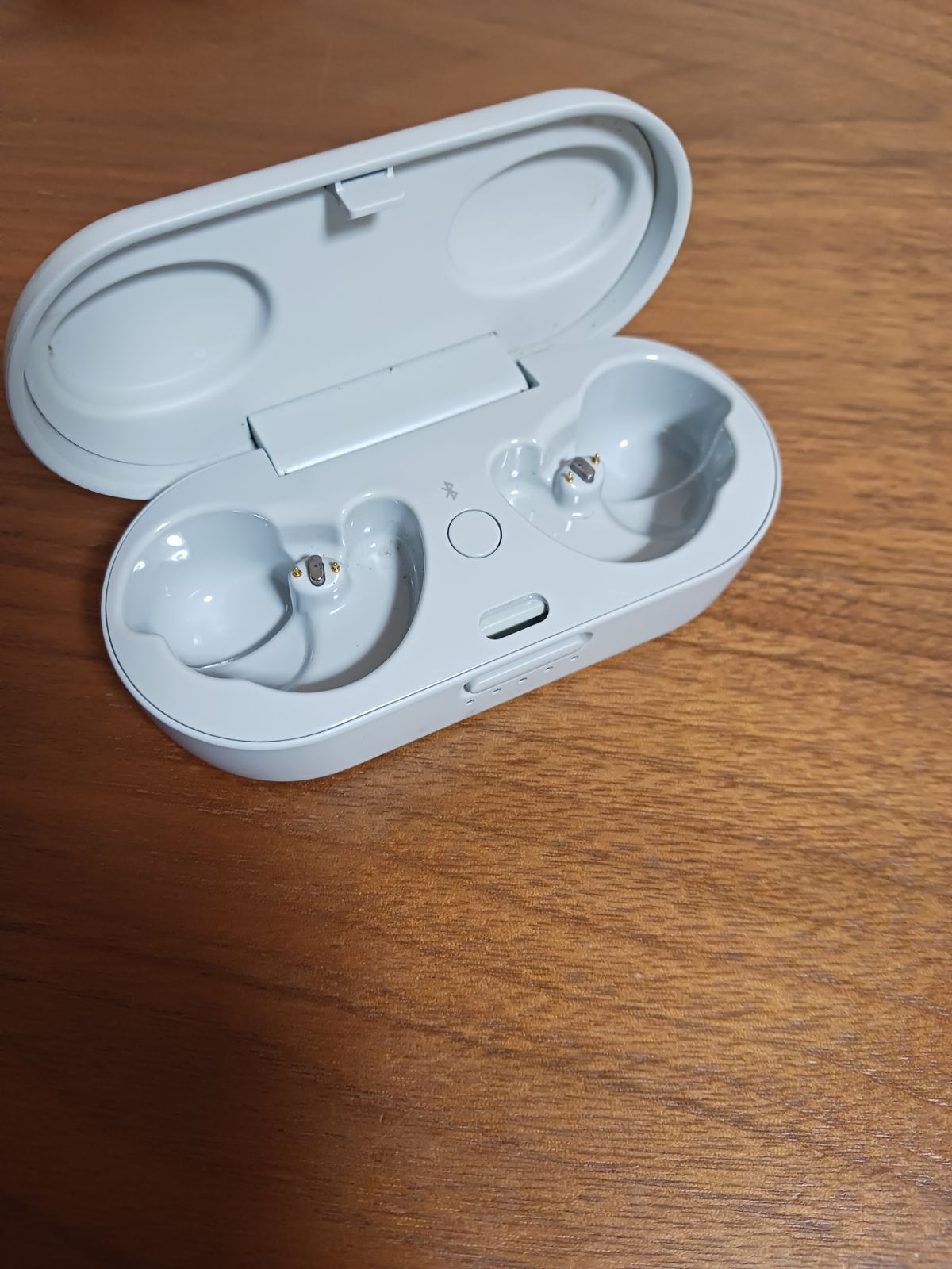 Bose Sport Earbuds 充電器 イヤホンケース グレイシャーホワイト 充電