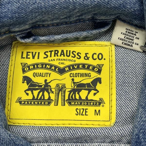 中古】LEVI'S PEANUTS デニムジャケット 青 サイズM 背中プリント接げ