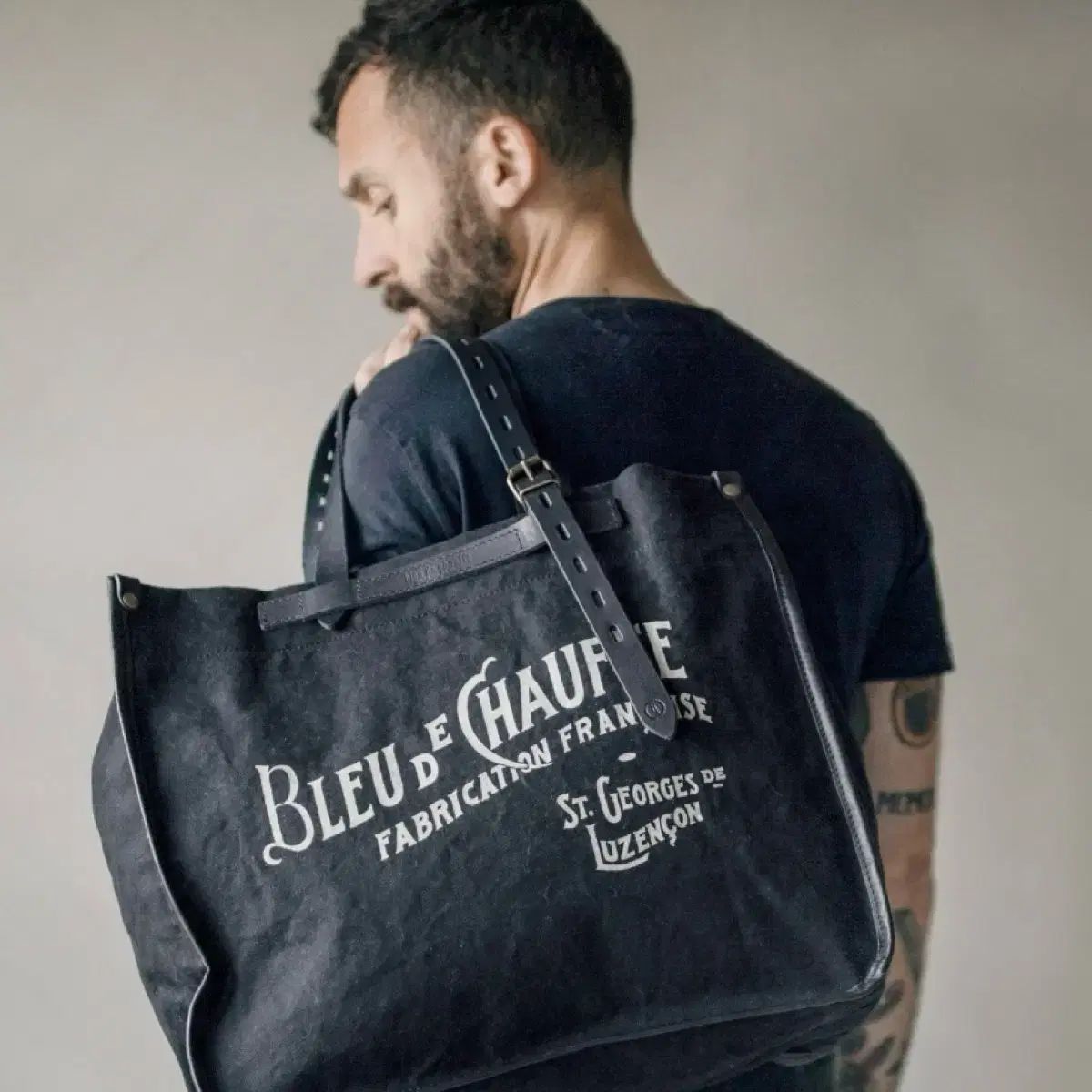 ブルー・ドゥ・ショフ Harper's BAZAAR トートバッグ (ヌワール ブラック) 33,119円