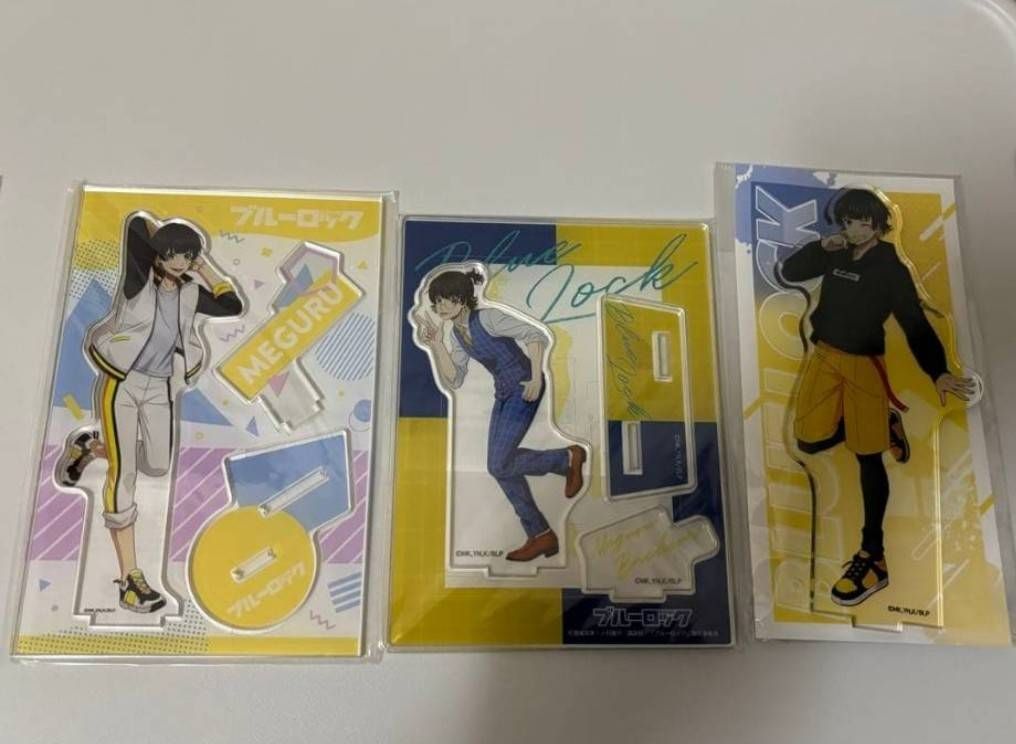 ブルーロック アクリルスタンド 蜂楽　まとめ売り ブルーロック 蜂楽廻 アクリルスタンド まとめ売り - メルカリ
