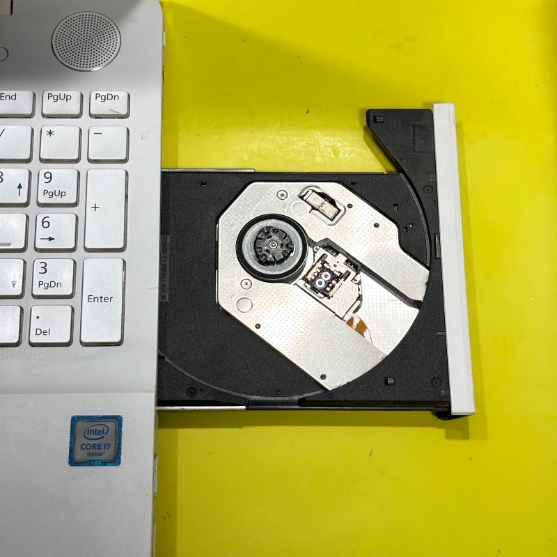 Core i7✨Win11✨Office付ノートPC 富士通 SSD - メルカリ