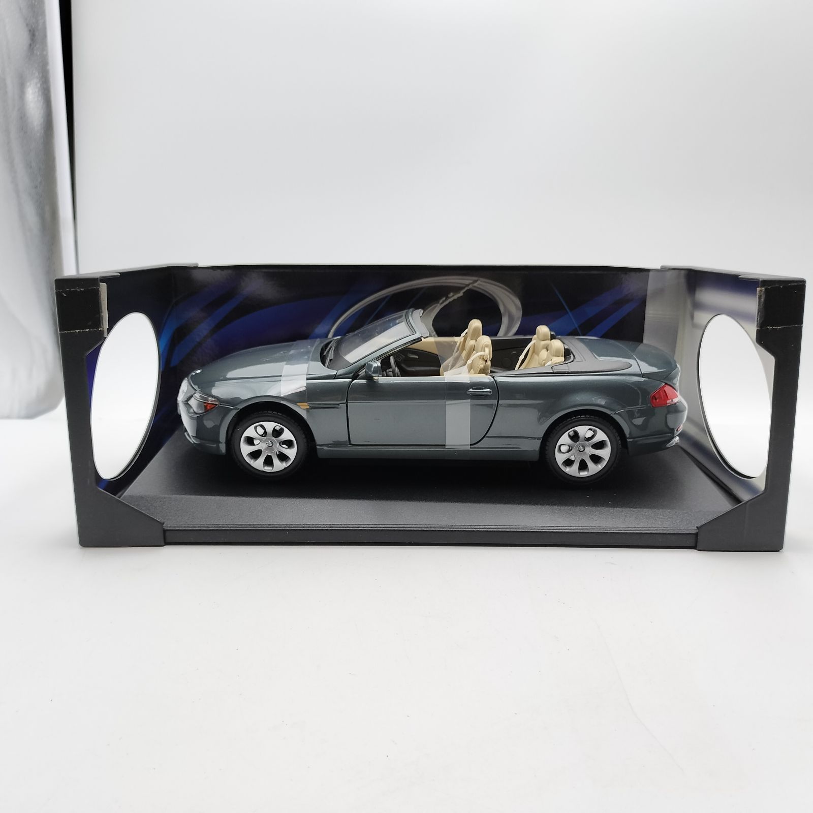 固定テープ付】1/18 BMW 645 Ci カブリオレ シルバー Maisto ダイ
