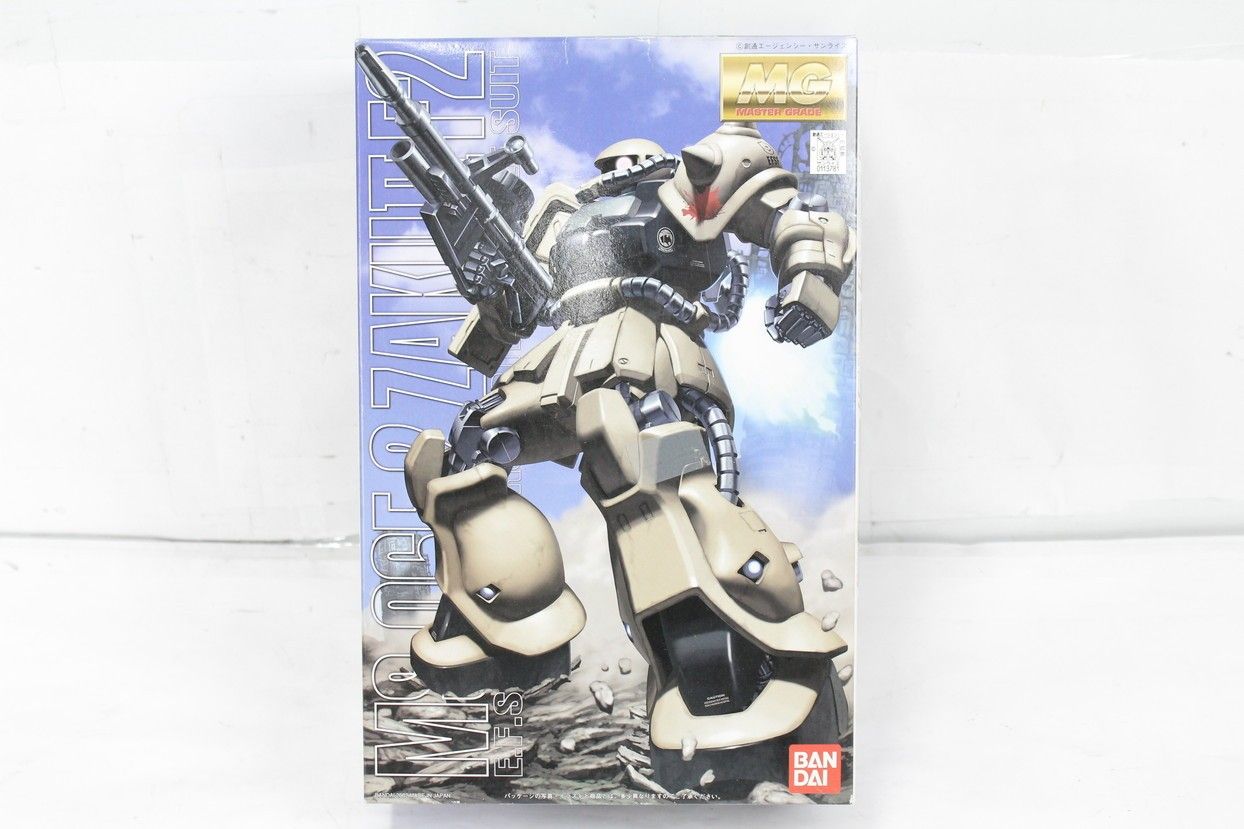 未組立 バンダイ MG 1/100 MS-06F-2 ザクII F2型 (連邦軍仕様) 機動