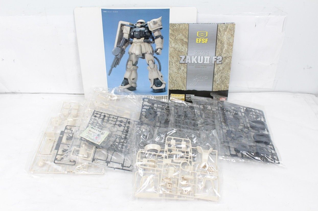 未組立 バンダイ MG 1/100 MS-06F-2 ザクII F2型 (連邦軍仕様) 機動