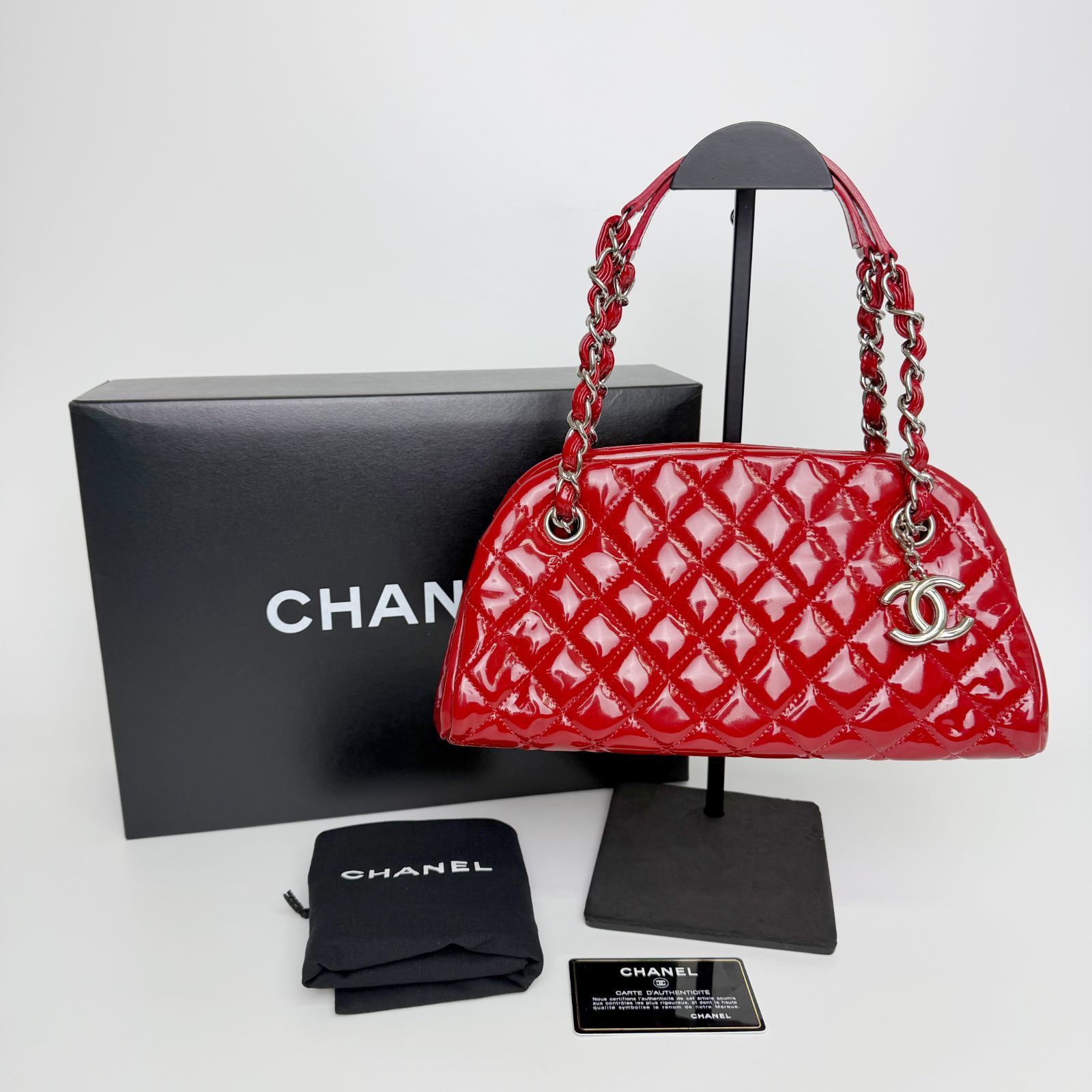 中古】CHANEL シャネル ココマーク マトラッセ パテント ミニボストン