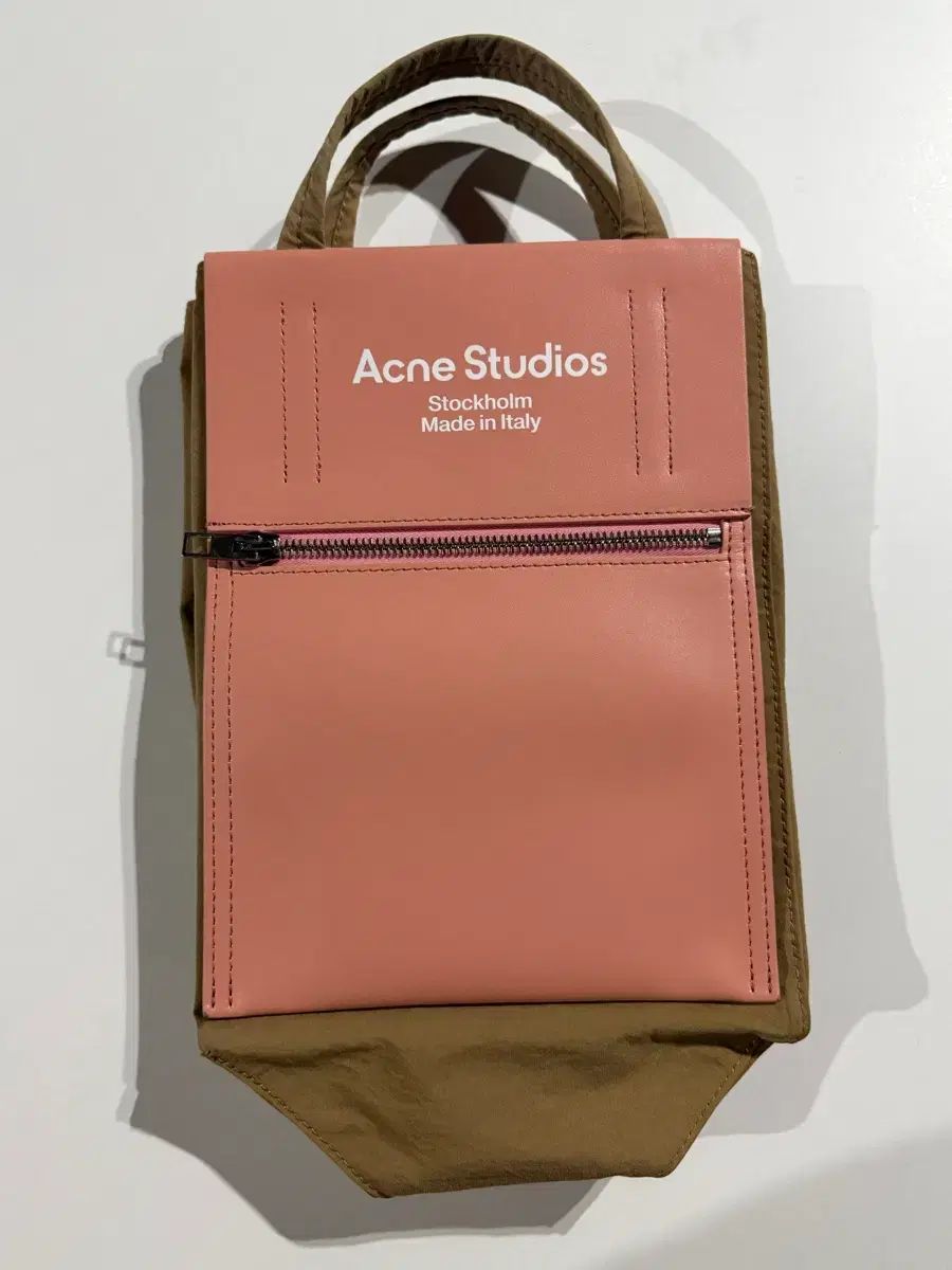 アクネストゥディオズ ベイカーバッグ スモール 8,711円