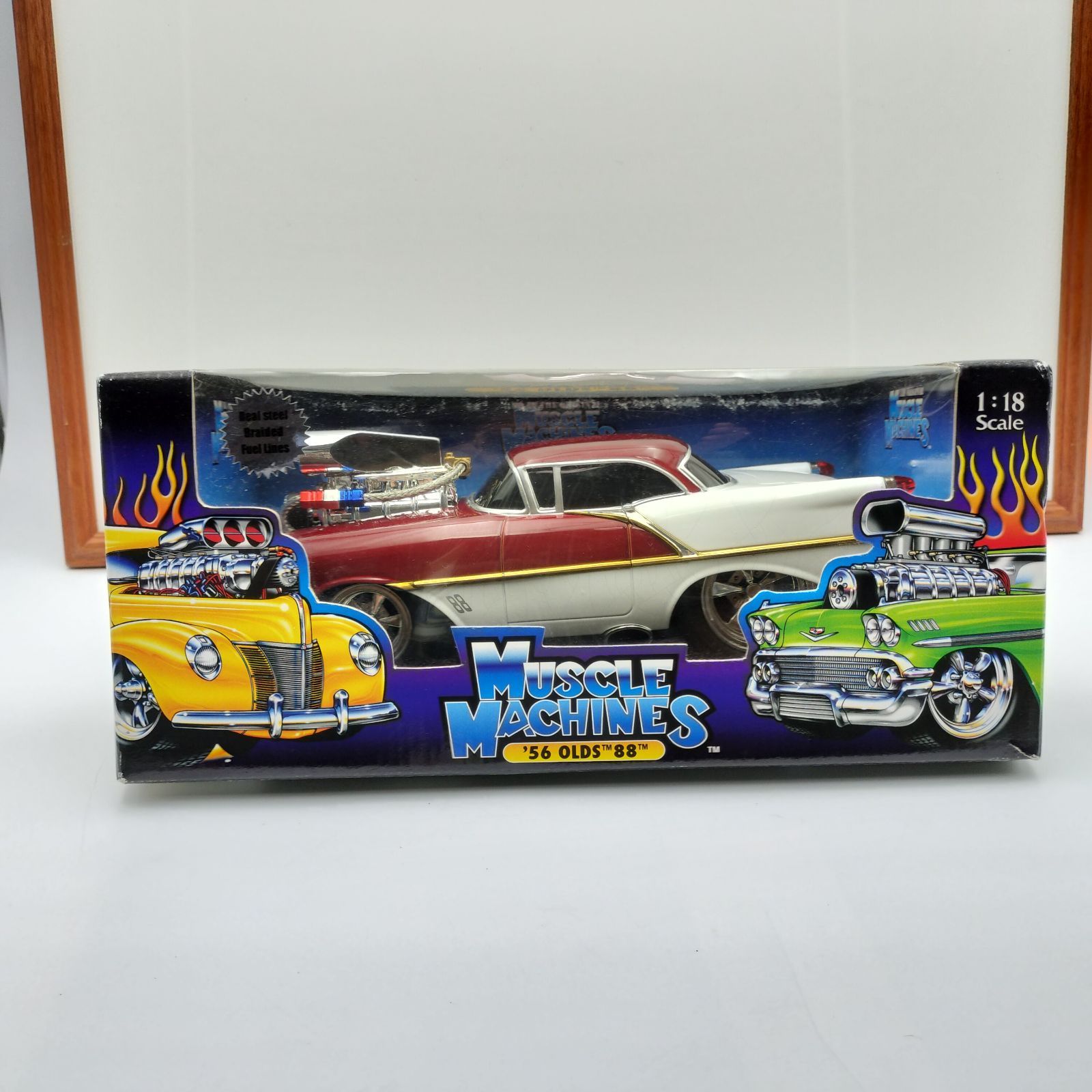 未開封】京商 1/18 マッスルマシーン '56 オールズ 88 ダイキャスト