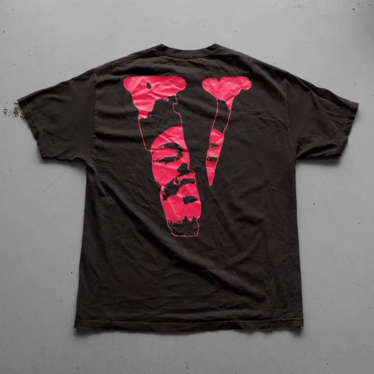 Vlone X Pop Smoke After Hours Tシャツ 19,865円