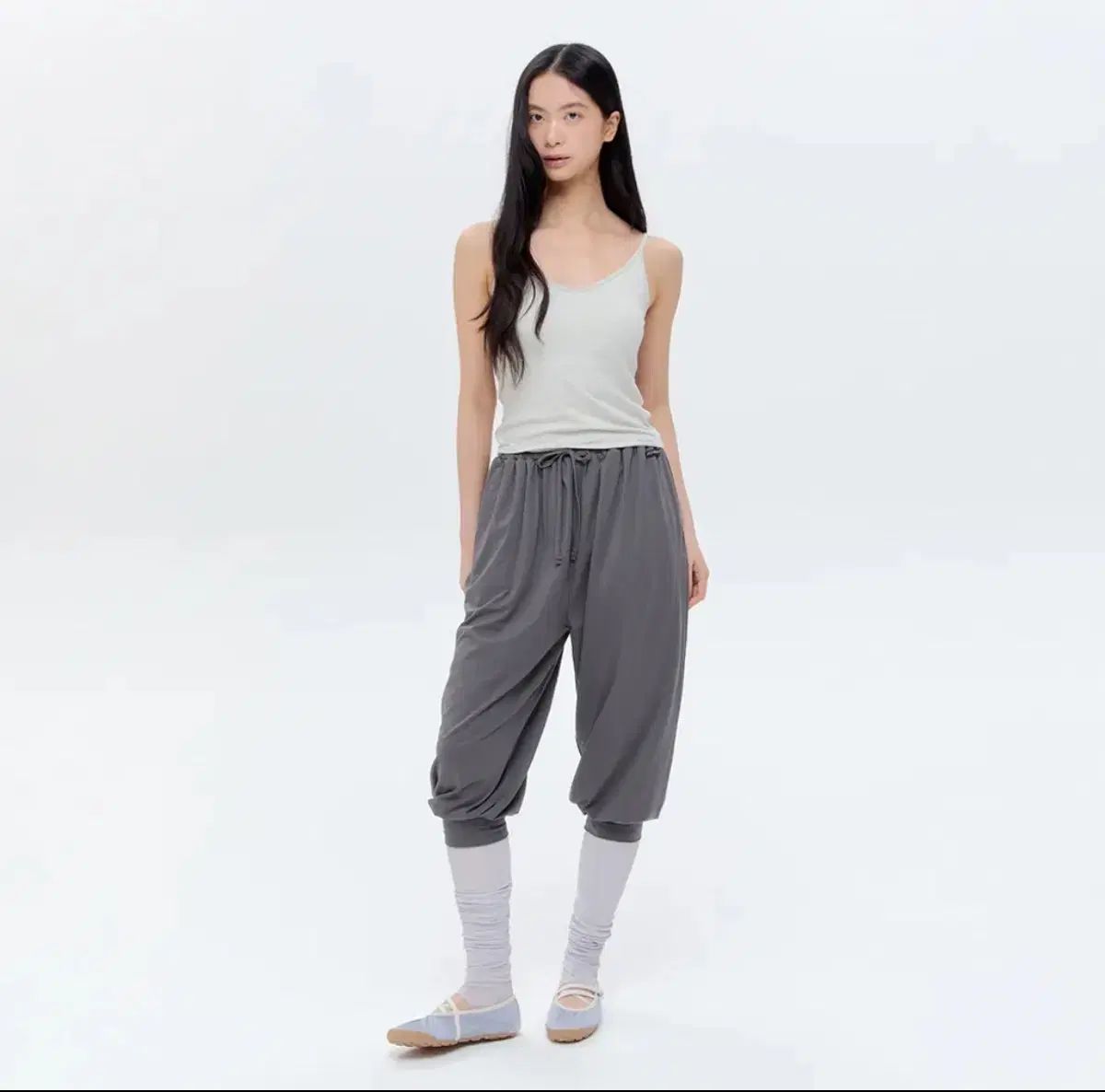 ムーブワーム マイルド クロップドパンツ ムーブワーム シアーニーハイソックス