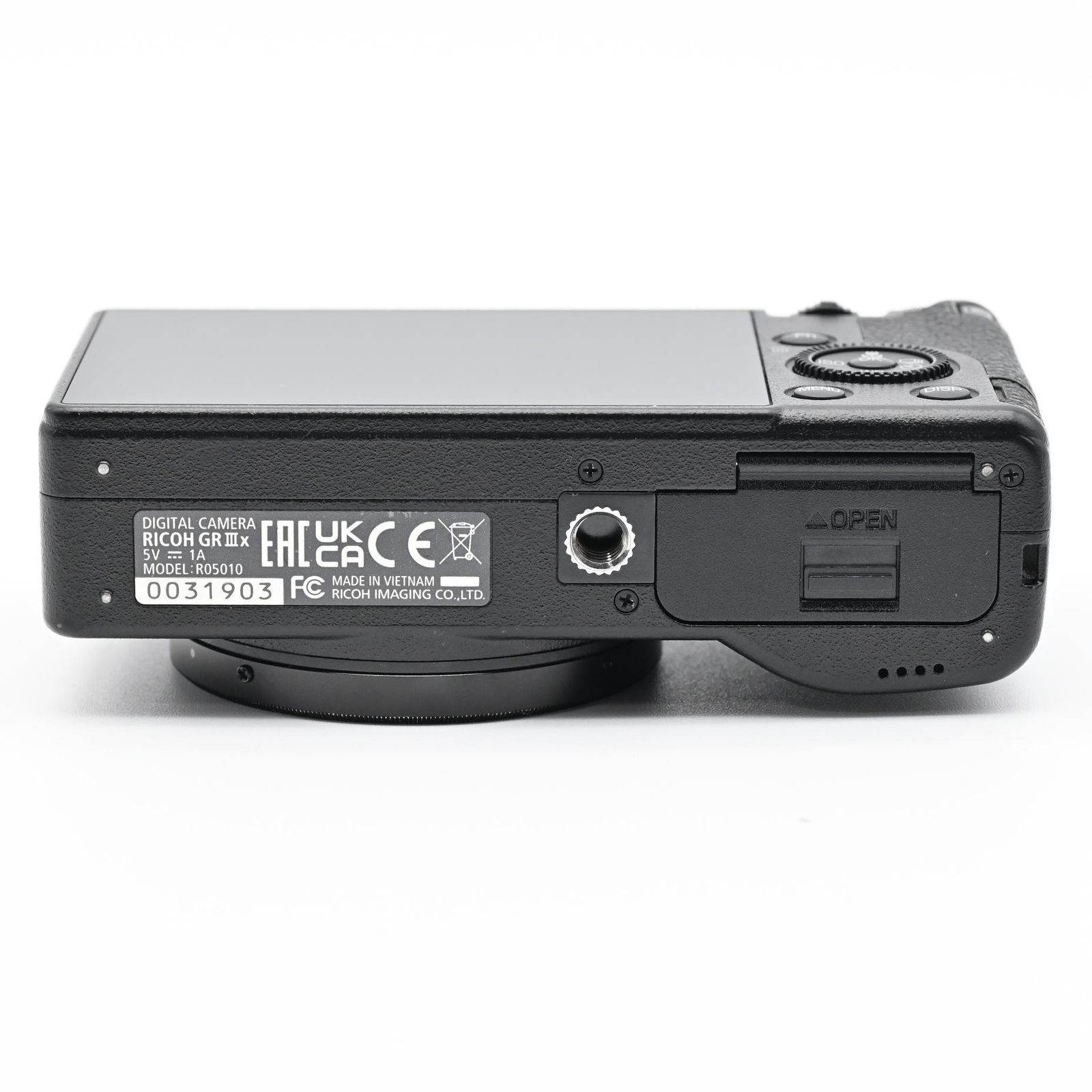 RICOH GR IIIx ショット数 8055回 別売り充電器BJ-11付。 - メルカリ