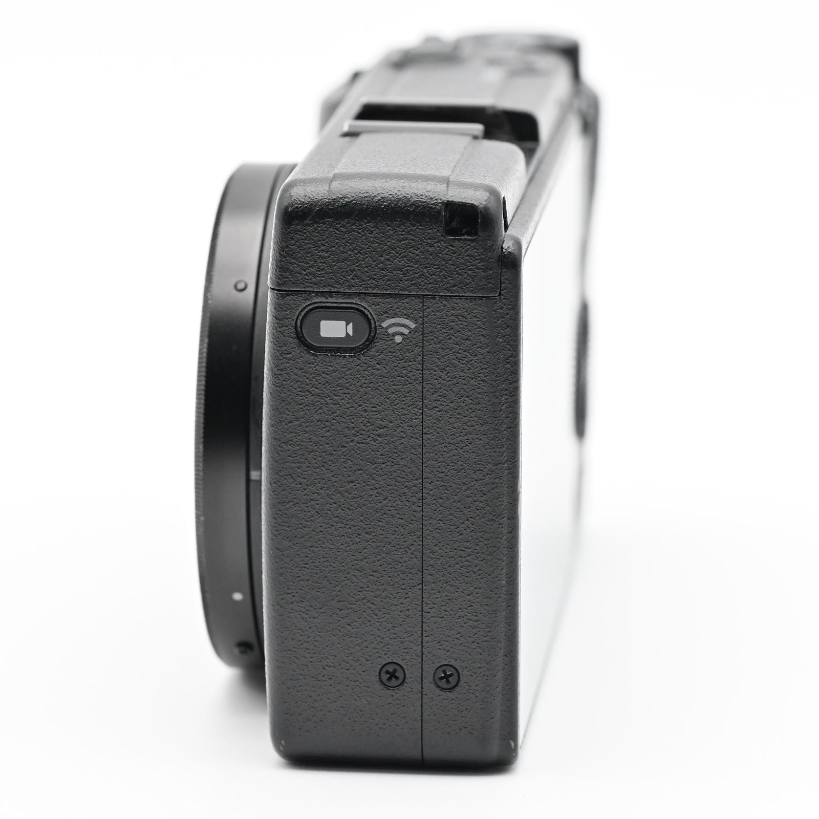 RICOH GR IIIx ショット数 8055回 別売り充電器BJ-11付。 - メルカリ