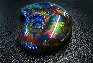 【新品】 天然石（原石） ★新入荷100％天然AAAAAAAAAAAAAAAAAAAラピスラズリ丸玉★超巨大台付き47ｇ 26100186