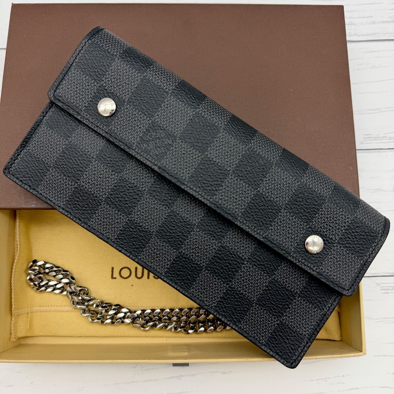 ルイヴィトン チェーンウォレット アコルディオンダミエ グラフィット LOUIS VUITTON アコルディオン ダミエ グラフィット 長財布 チェーン