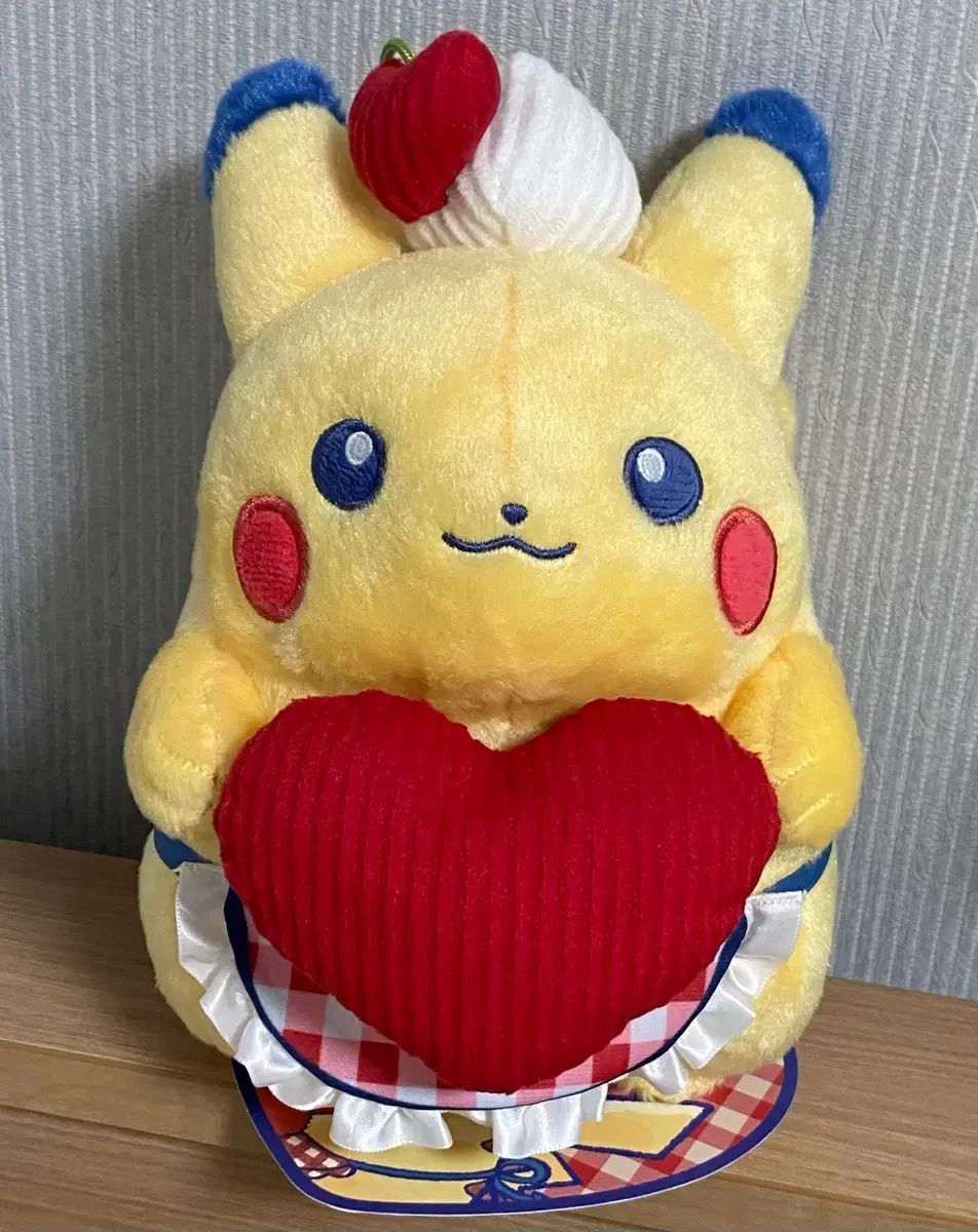 ポケットモンスター ぬいぐるみ IN ピカチュウ