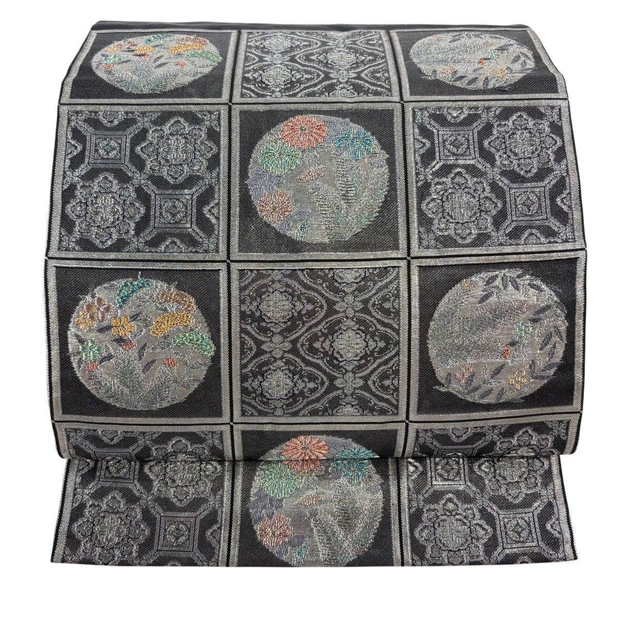美品】 名古屋帯 優品 草花 蜀江華文 箔 金銀糸 黒 正絹 【中古