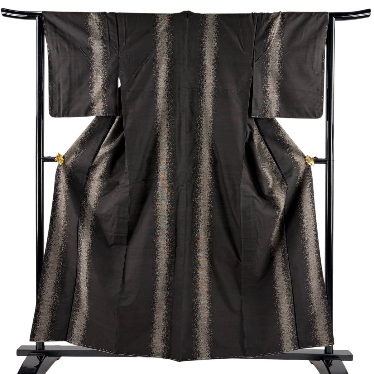 【美品】 大島紬 身丈160cm 裄丈64.5cm M 袷 純泥染 証紙 幾何学 焦茶色 正絹 秀品 【中古】 6,600円