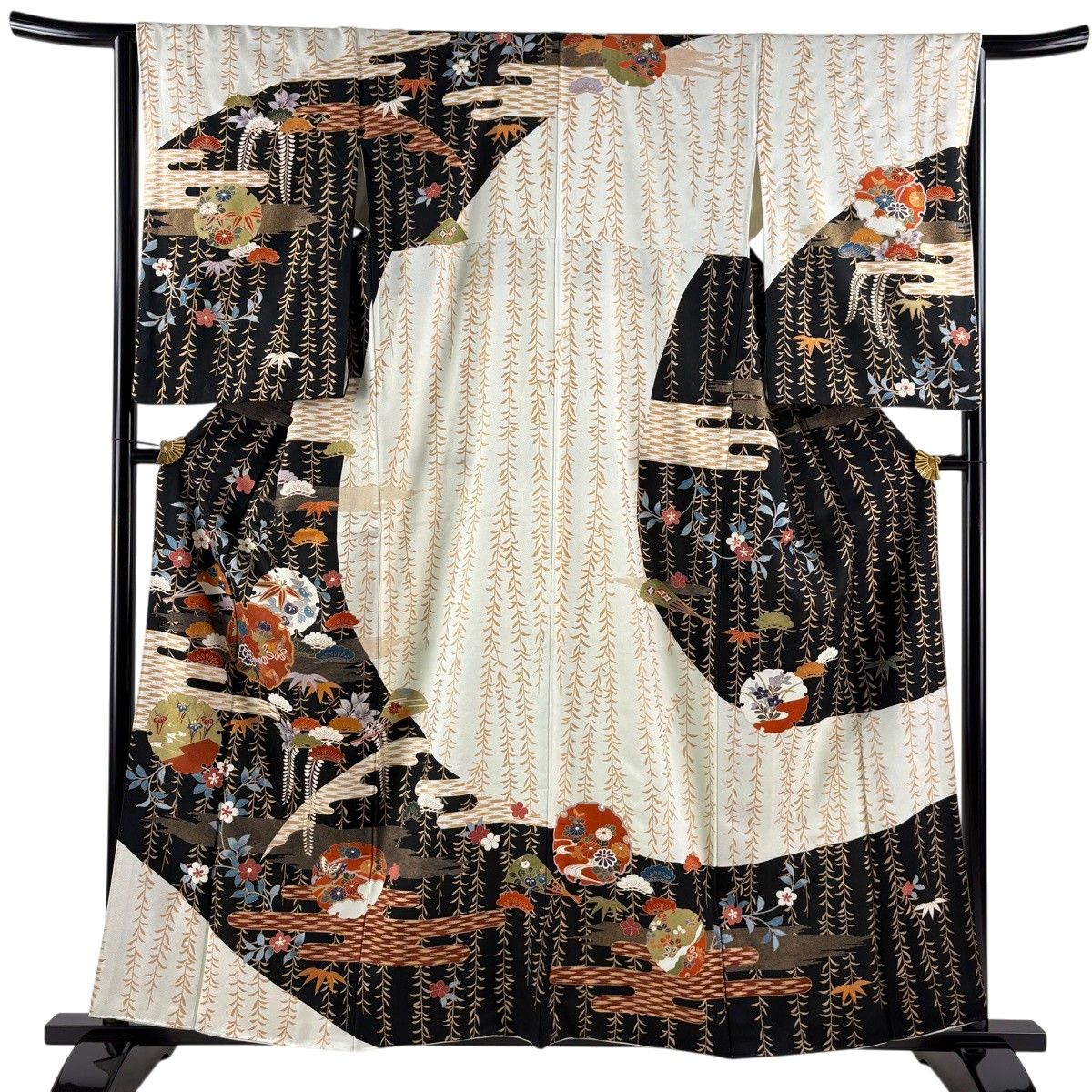 訪問着 身丈159.5cm 裄丈65cm M 袷 雪輪 草花 金彩 染め分け 黒 正絹 秀品 【中古】