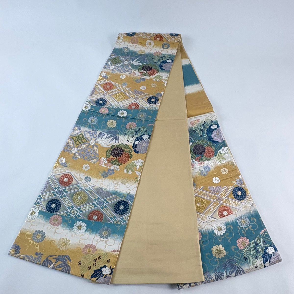正絹　袋帯　【花丸文】 袋帯 秀品 花丸文 花唐草 金糸 箔 青緑 六通 正絹 【中古】 - メルカリ