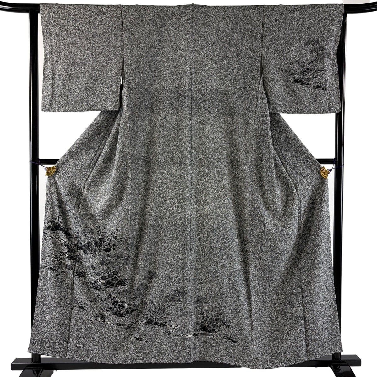 【美品】 付下げ 身丈157cm 裄丈64cm M 袷 松竹梅 青海波 銀彩 黒灰 正絹 秀品 【中古】 6,512円